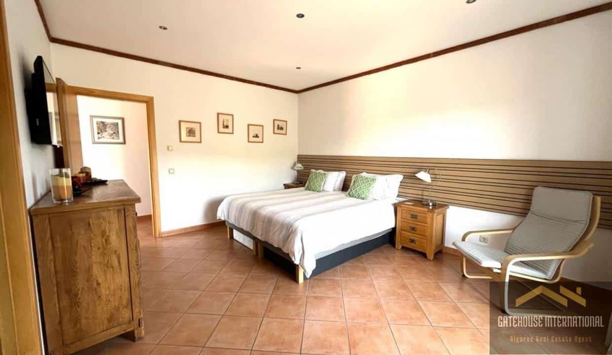 4 Bed Quinta Split Into 2 Independent Houses In Goldra Loule Algarve545