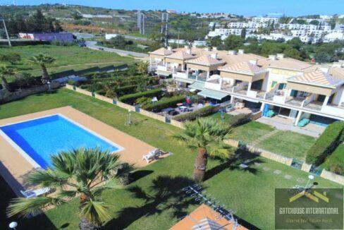 4 Bed Townhouse Overlooking The Shared Pool In Albufeira Algarve 65