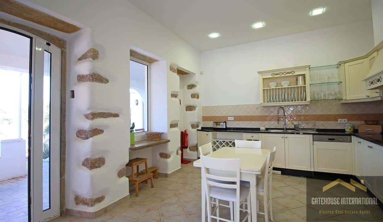 4 Bed Villa For Sale in Sao Bras de Alportel Algarve 0