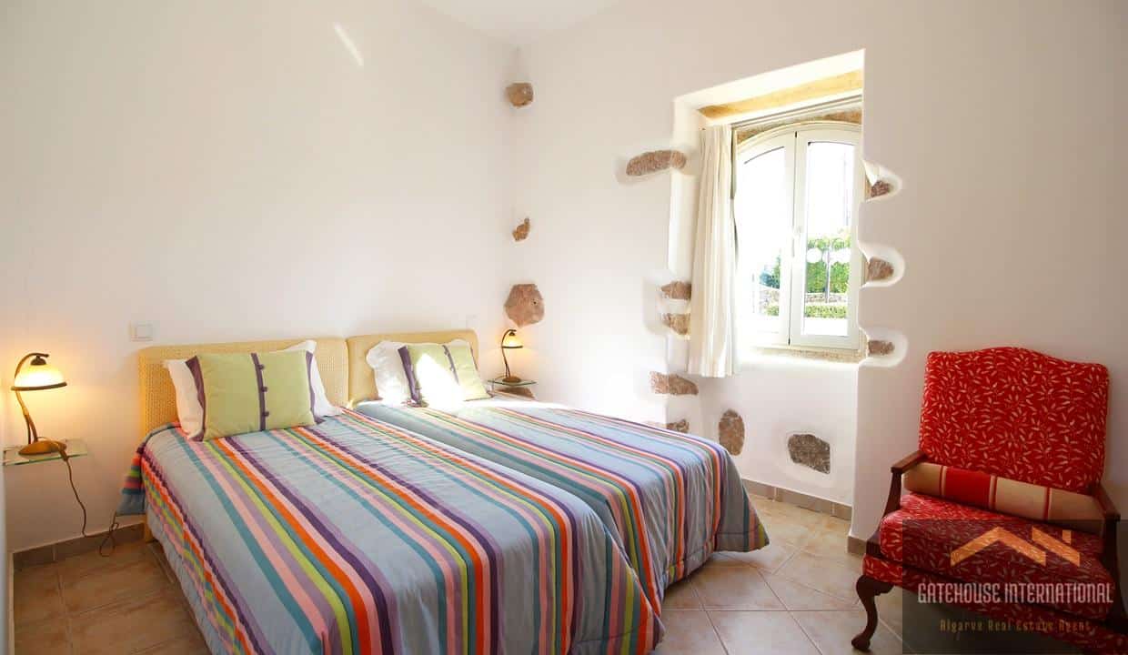 4 Bed Villa For Sale in Sao Bras de Alportel Algarve 00