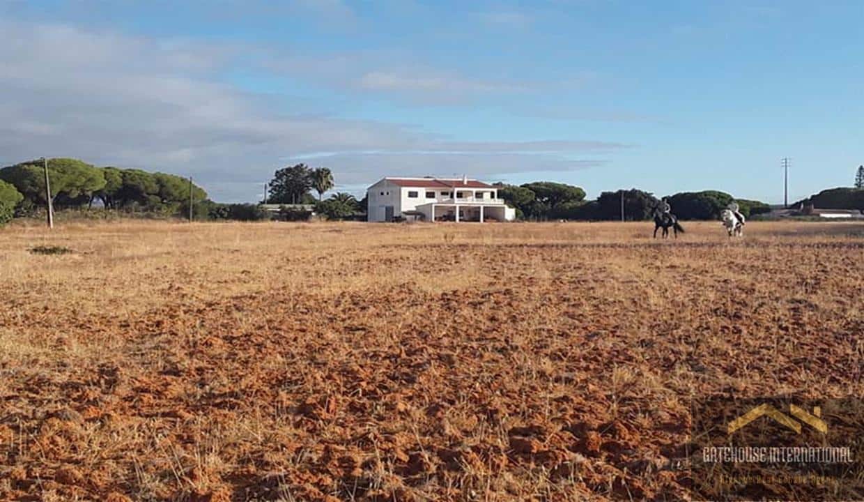 4 Bed Villa With 2.75 Hectares In Almancil Algarve 1