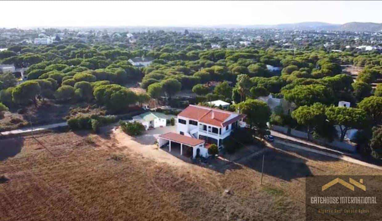 4 Bed Villa With 2.75 Hectares In Almancil Algarve 67