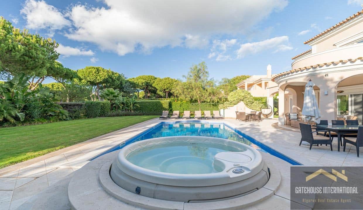 4 Bed Villa With Golf Views In Vila Sol Resort Algarve 32