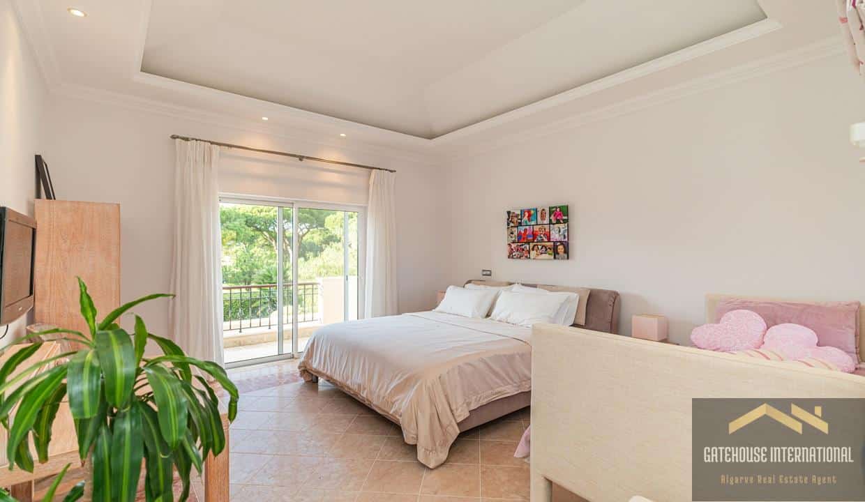 4 Bed Villa With Golf Views In Vila Sol Resort Algarve 34