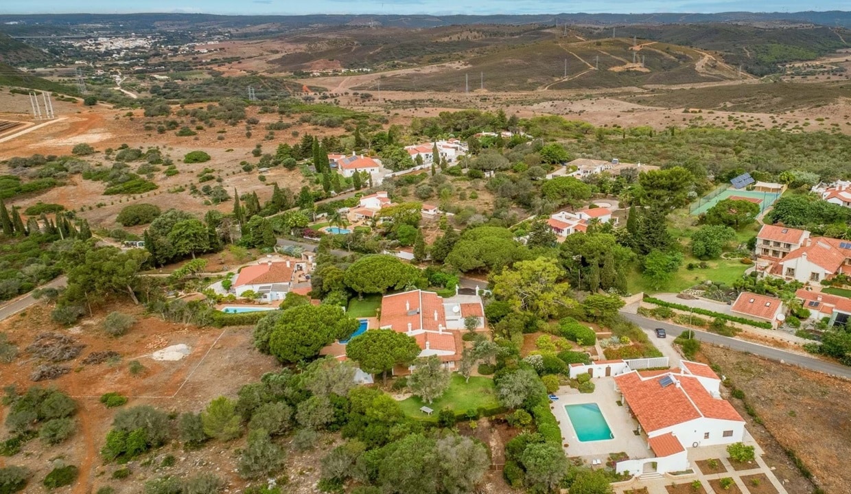 4 Bed Villa With Swimming Pool In Lagos Algarve21