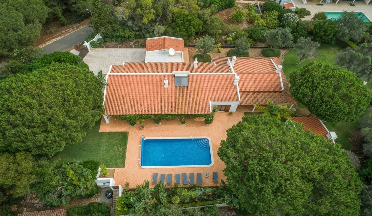 4 Bed Villa With Swimming Pool In Lagos Algarve34