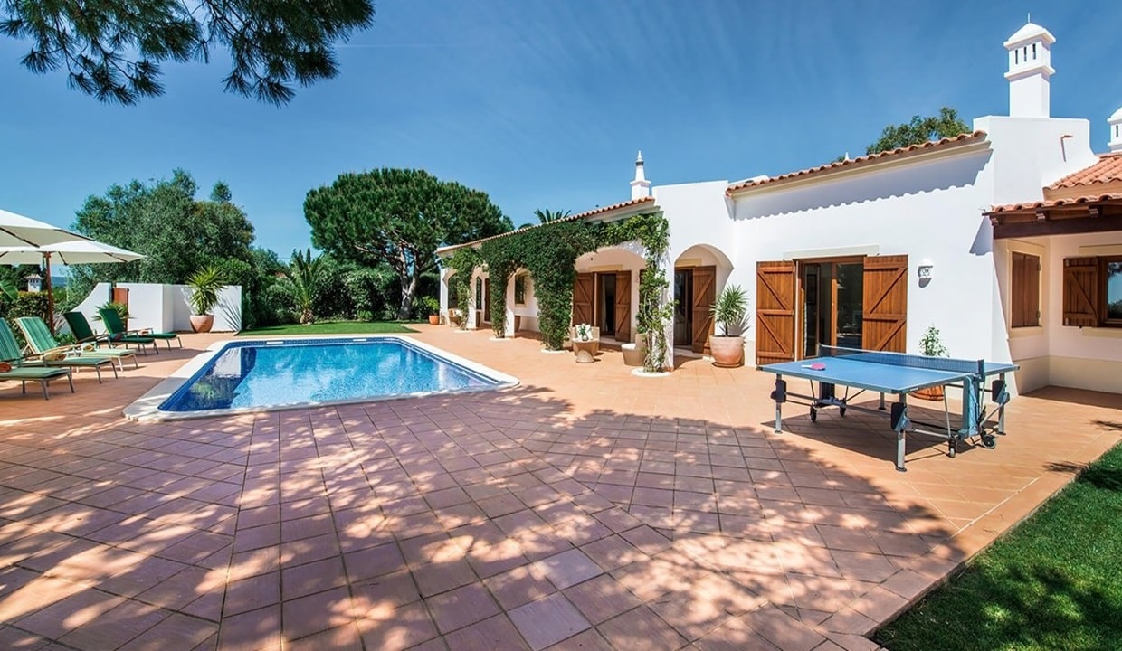 4 Bed Villa With Swimming Pool In Lagos Algarve98