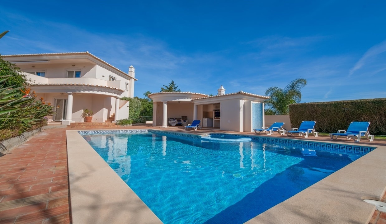 5 Bed Villa For Sale In Praia da Luz Algarve23