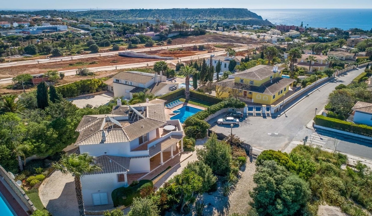 5 Bed Villa For Sale In Praia da Luz Algarve65