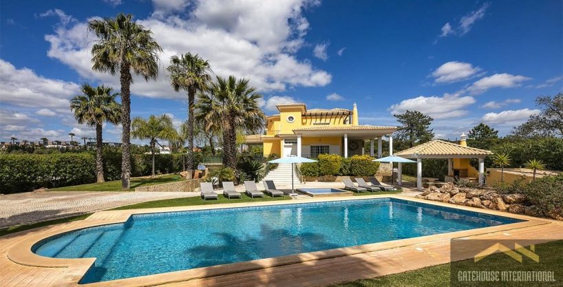 8 Bed Villa With Large Gardens For Sale In Almancil Algarve 09