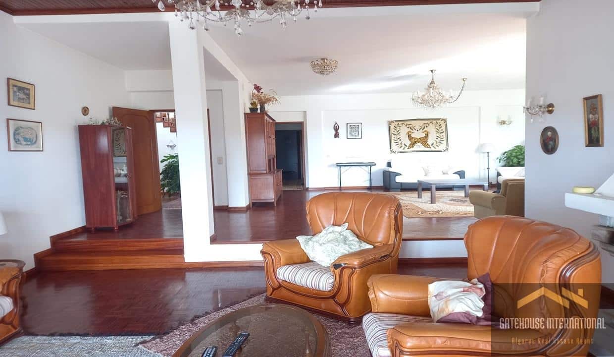 8 Bedroom Villa In Barao de Sao Miguel West Algarve 000