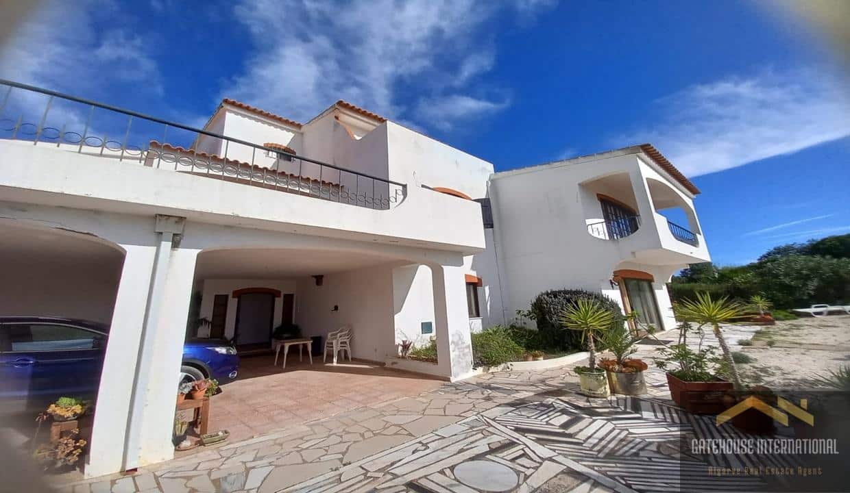 8 Bedroom Villa In Barao de Sao Miguel West Algarve 2