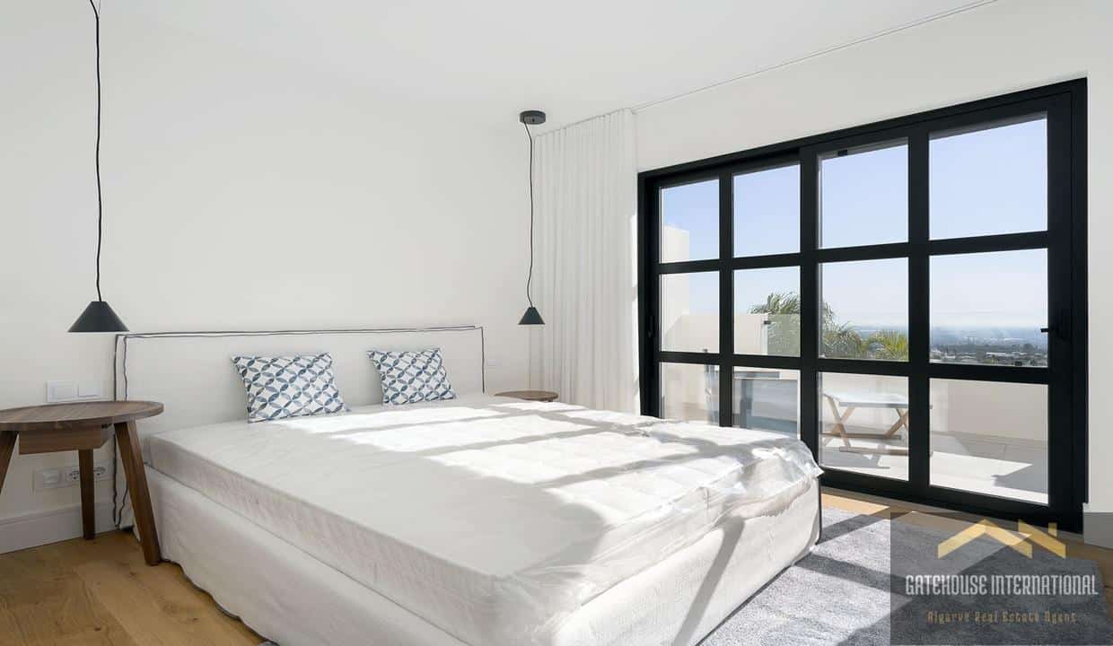 Brand New 4 Bed Linked Villa In Santa Barbara de Nexe Algarve 8