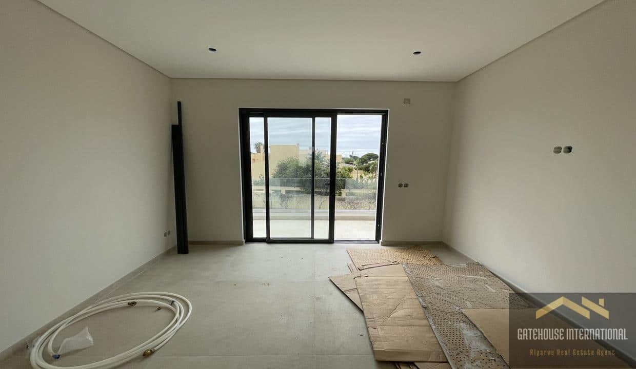 Brand New Modern Style Villa For Sale In Almancil Algarve 09