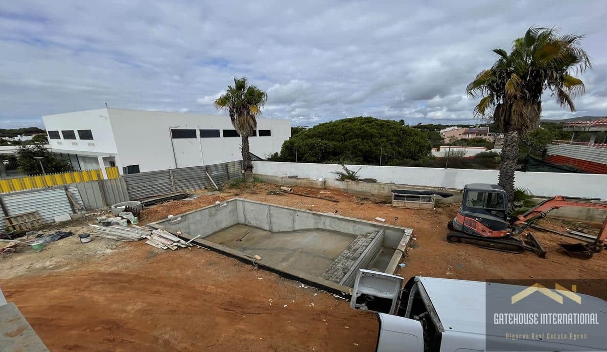 Brand New Modern Style Villa For Sale In Almancil Algarve 7