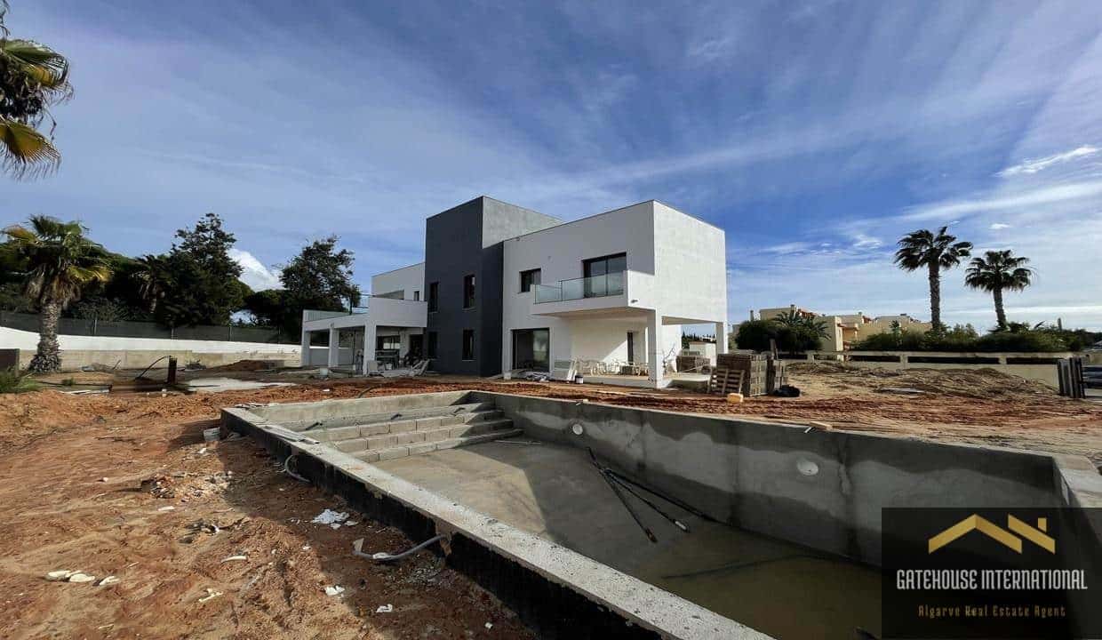 Brand New Modern Style Villa For Sale In Almancil Algarve 77
