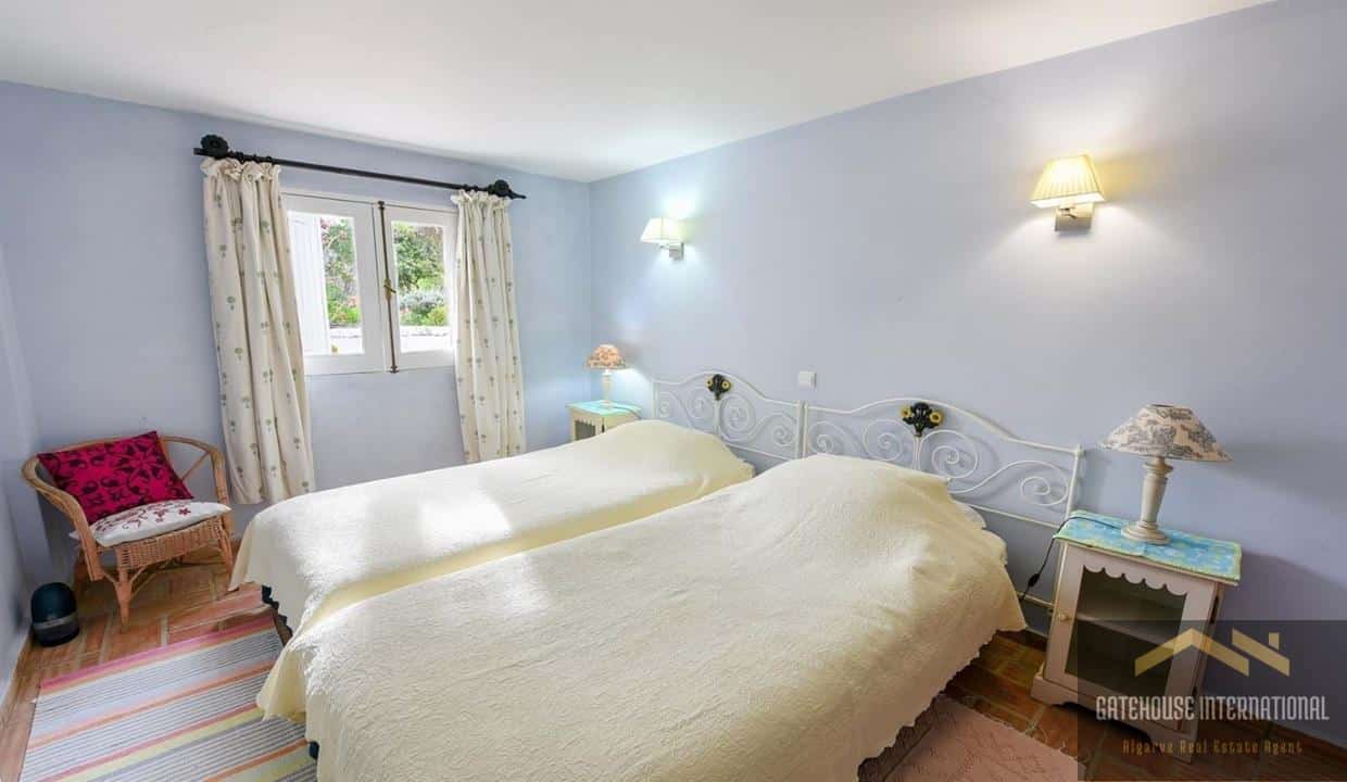 Countryside 10 Bedroom Bed & Breakfast Property In West Algarve 0