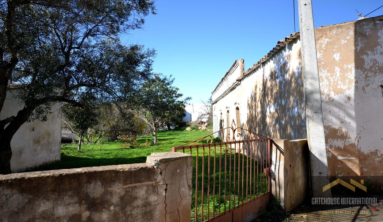 Old House Ruin For renovation in Goldra Loule Algarve4