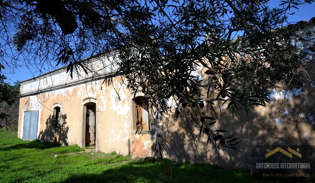 Old House Ruin For renovation in Goldra Loule Algarve8