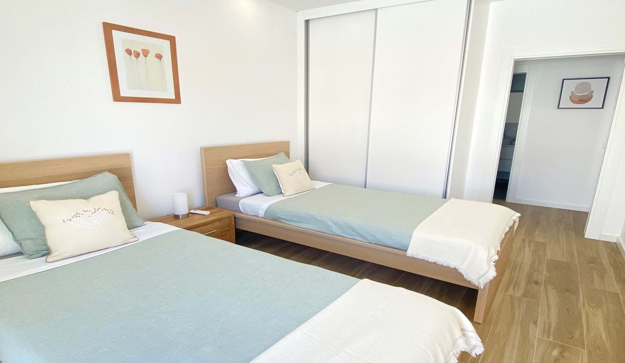 Sea View 2 Bed Apartment In Lagos Algarve 99
