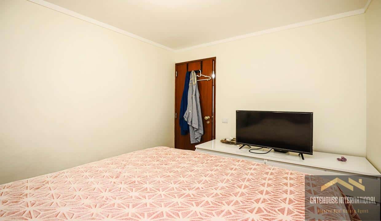 Single Storey 2 Bed House In Praia da Luz Algarve666