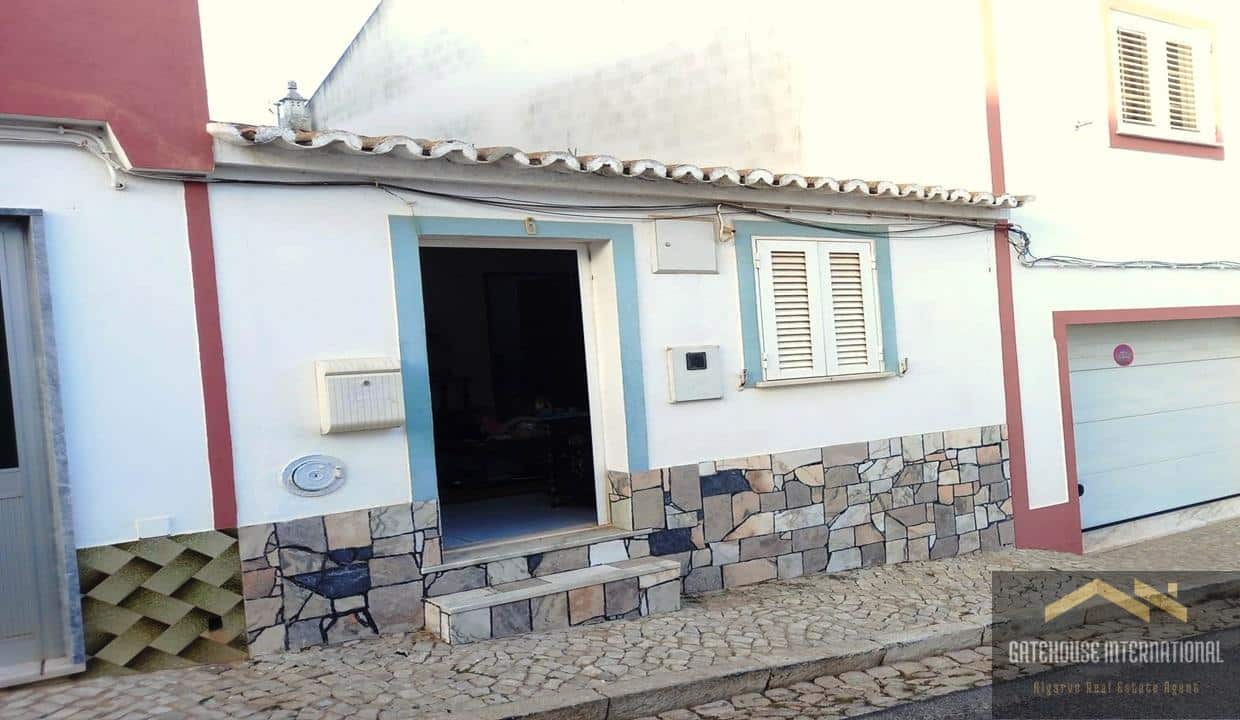 Traditional Algarve 2 Bed Cottage In Vila do Bispo1