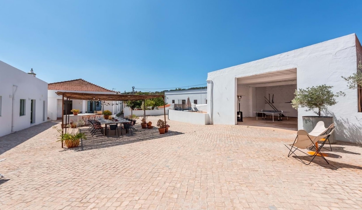 Traditional Restored 6 Bed Villa In Silves Algarve 21