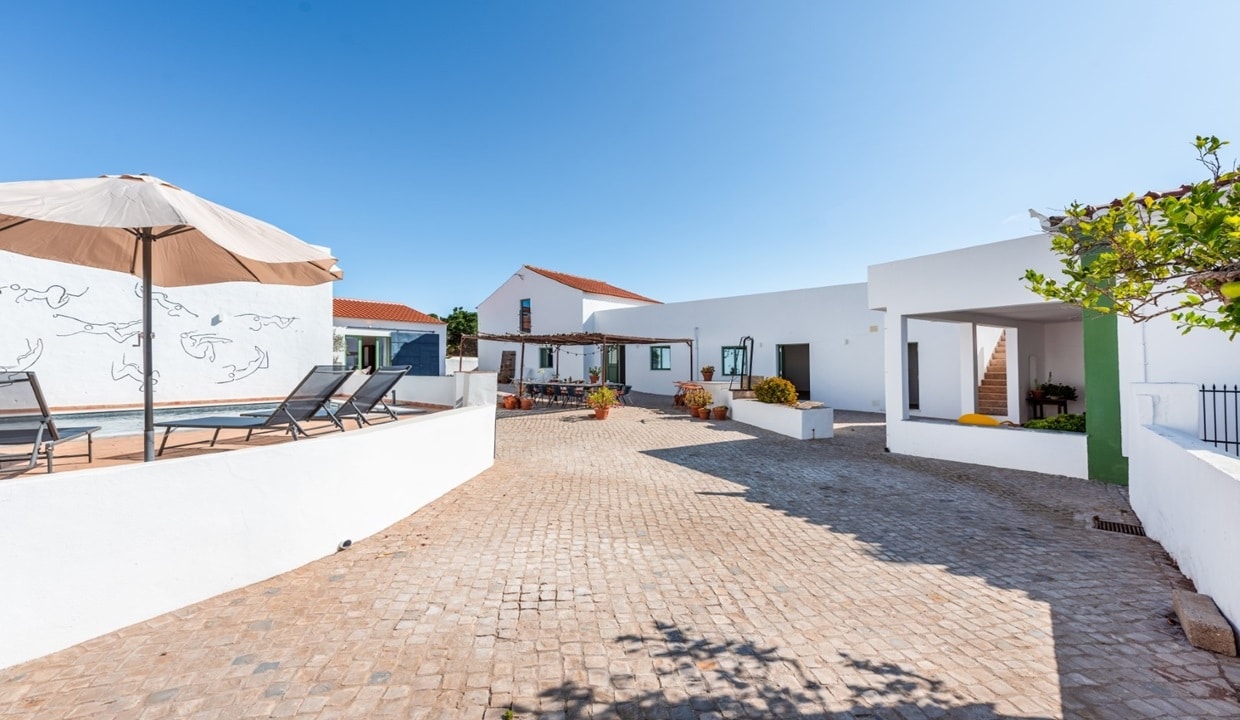 Traditional Restored 6 Bed Villa In Silves Algarve 8