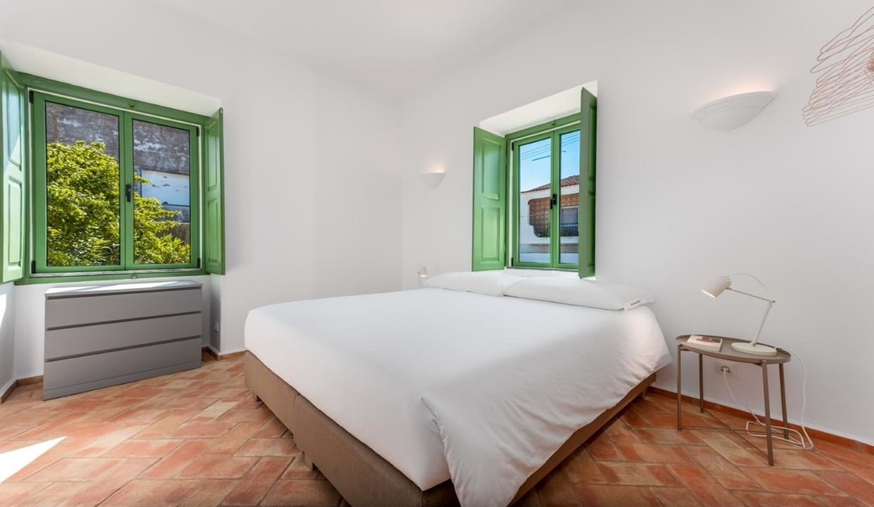 Traditional Restored 6 Bed Villa In Silves Algarve