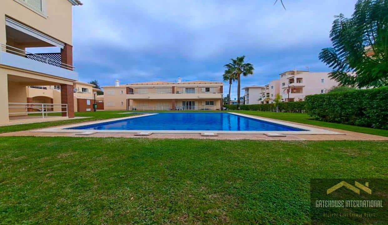 2 Bed Golf Apartment In Vilamoura Algarve 1