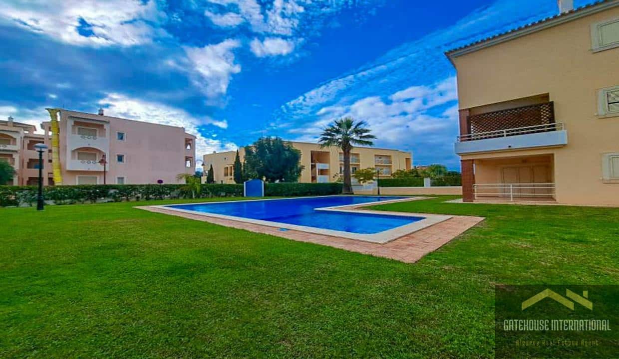 2 Bed Golf Apartment In Vilamoura Algarve 3