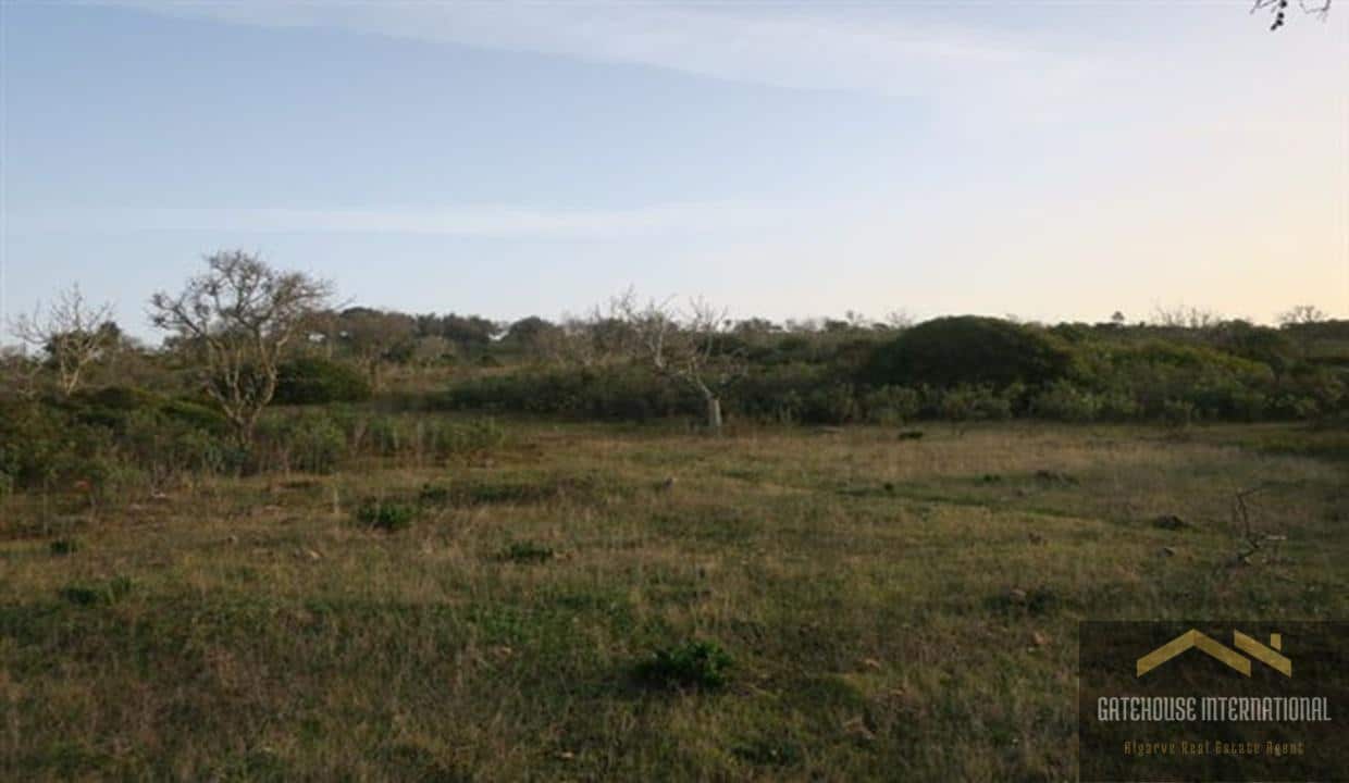 4.3 Hectares With 2 Ruins Allowing To Build 2 Villas In West Algarve87