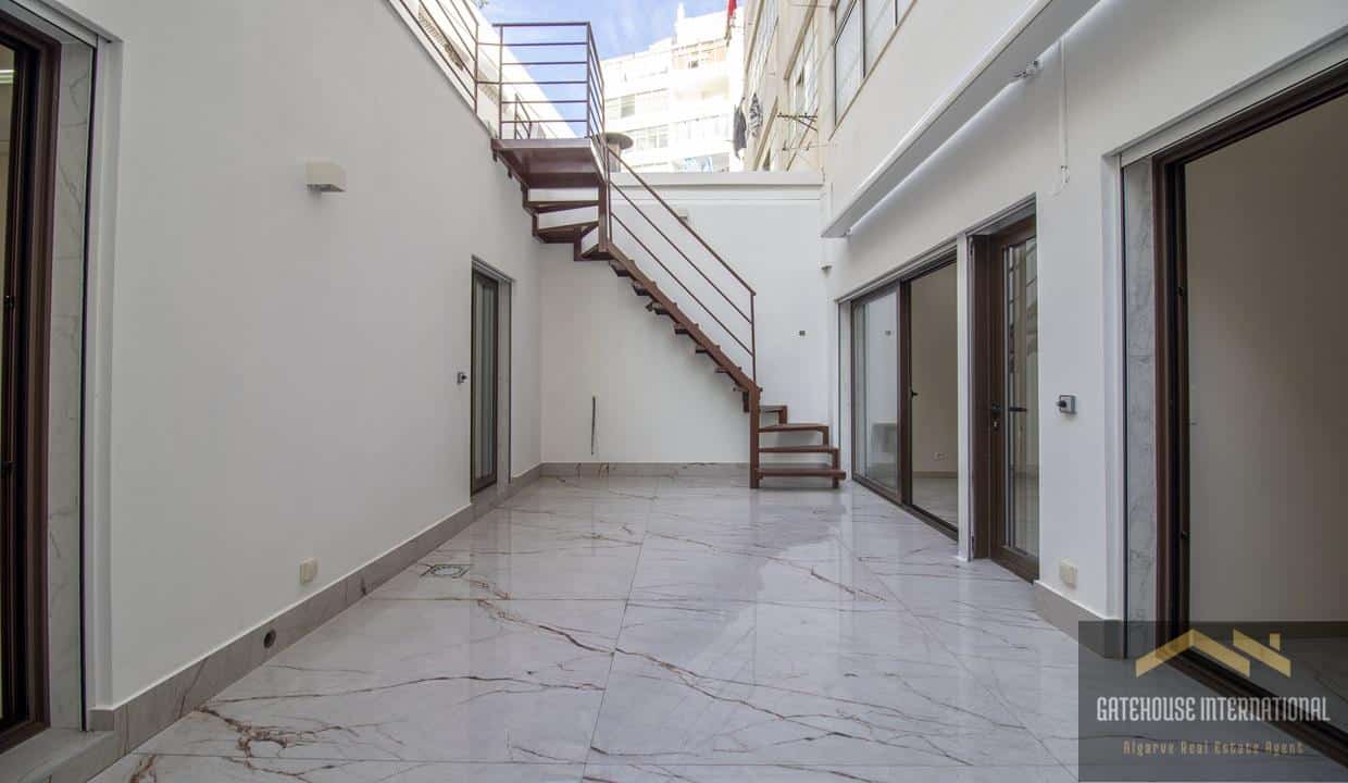 5 Bed Apartment In Portimao Algarve 9