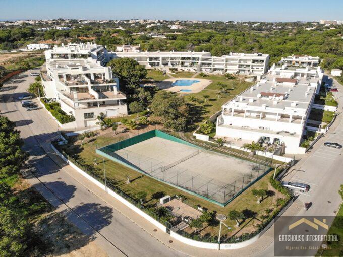 Villa mitoyenne de 5 chambres à Albufeira Algarve à vendre 45