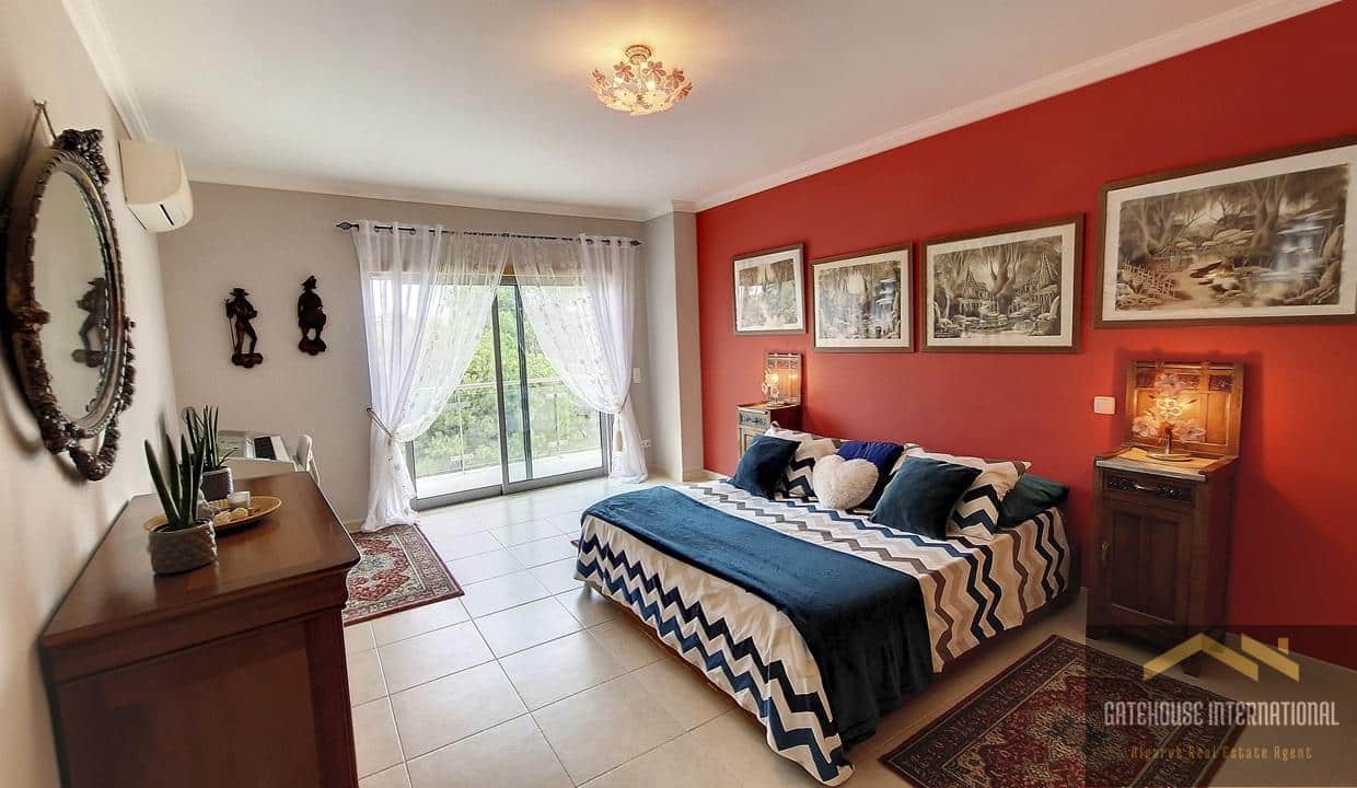 5 Bed Linked Villa In Albufeira Algarve For Sale 6