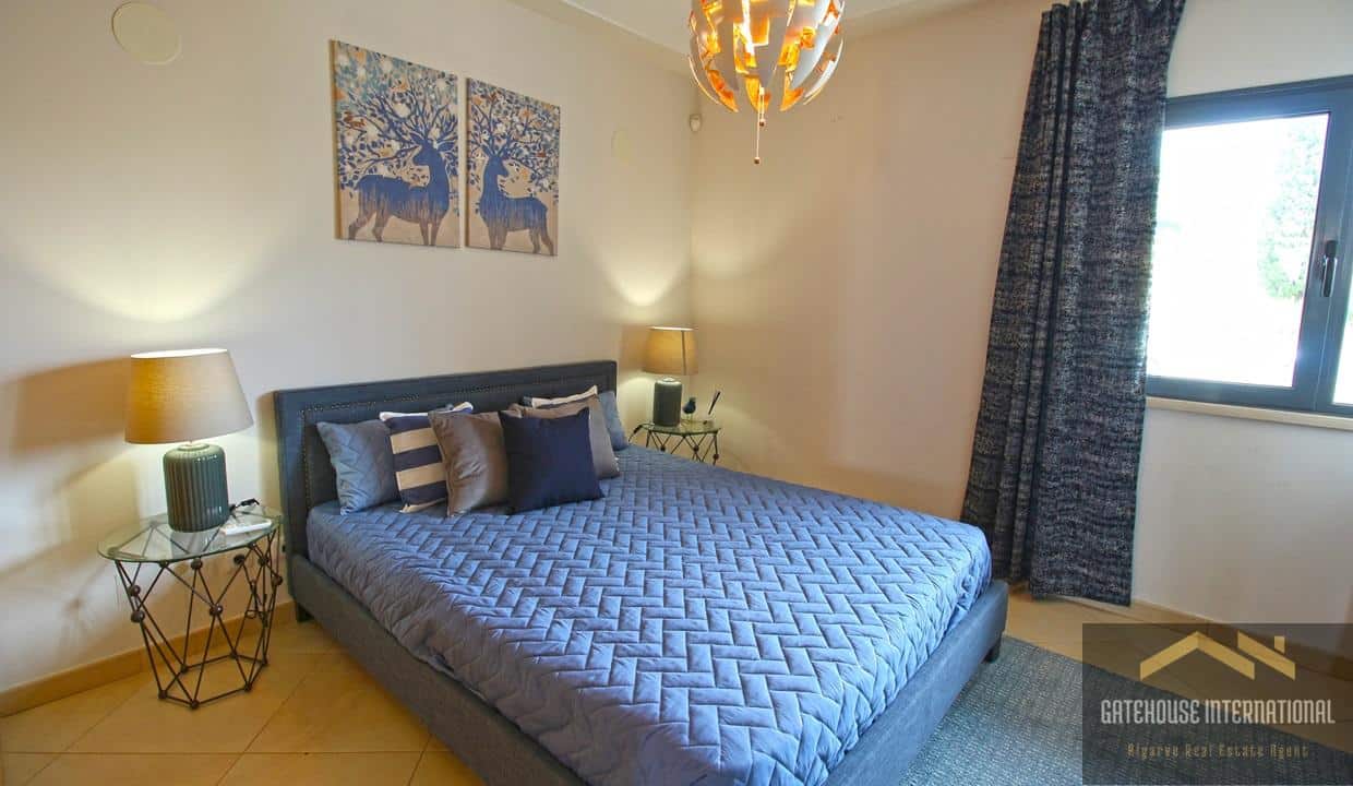 5 Bed Modern Townhouse For Sale In Vilamoura Algarve 1