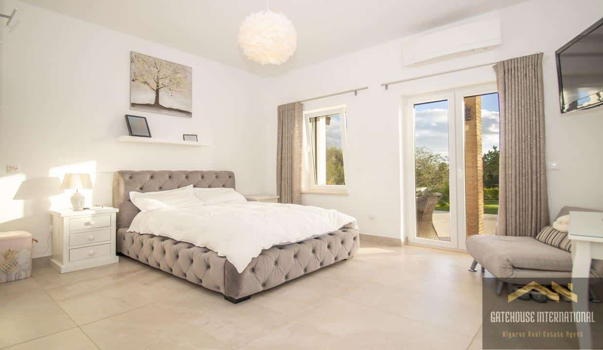 5 Bed Villa With Guest Annexe In Lagoa Algarve 9