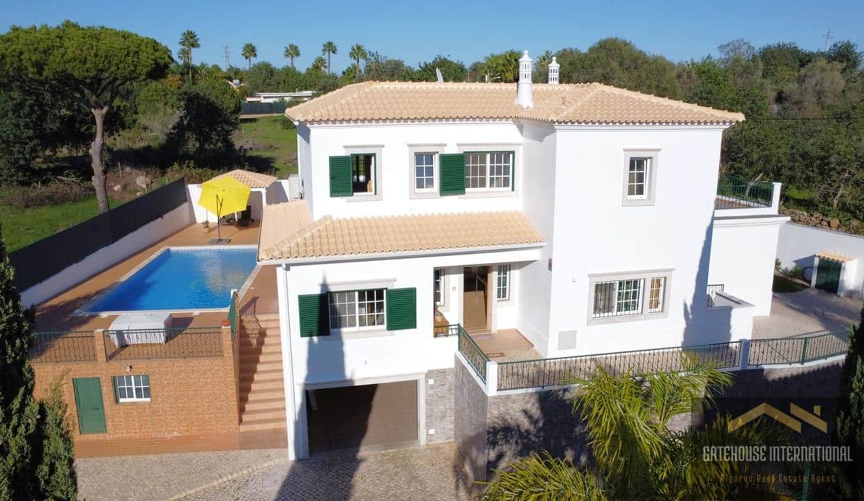 Private 4 Bed Detached Villa With Views In Vilamoura Algarve 3
