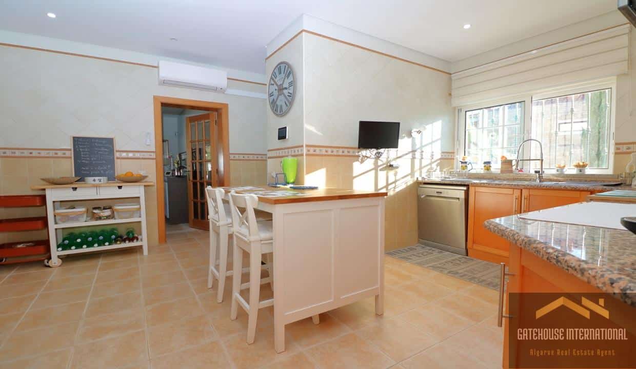 Private 4 Bed Detached Villa With Views In Vilamoura Algarve 54