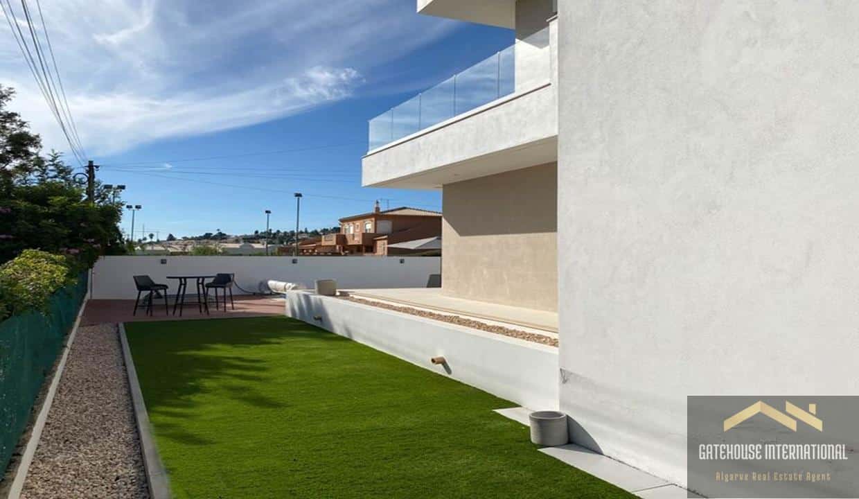Sea View 4 Bed Modern Villa With Pool In Praia da Luz Algarve44