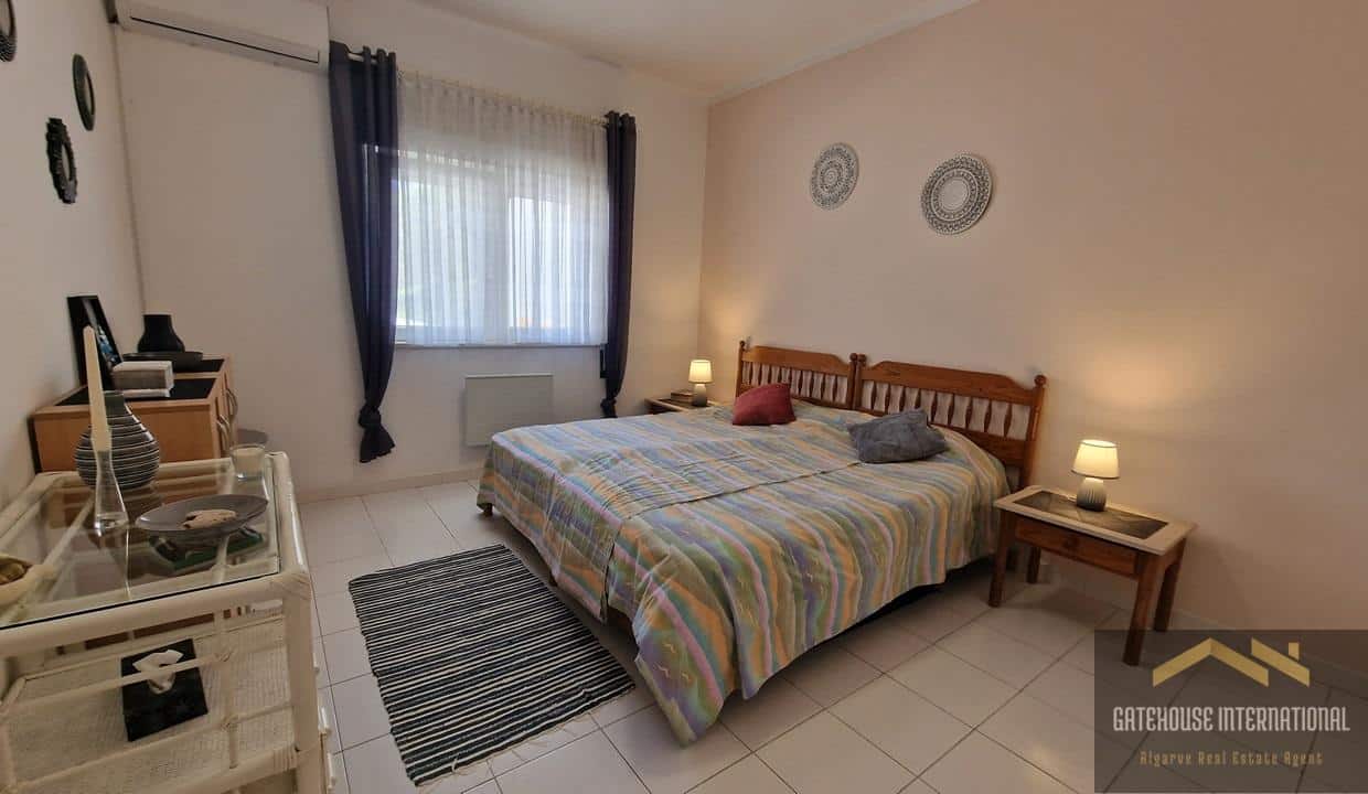 3 Bed Apartment With Pool In Carvoeiro Algarve 00
