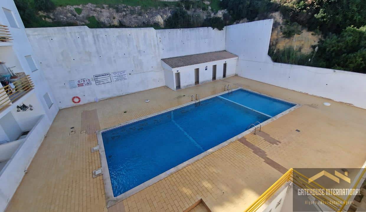 3 Bed Apartment With Pool In Carvoeiro Algarve 76