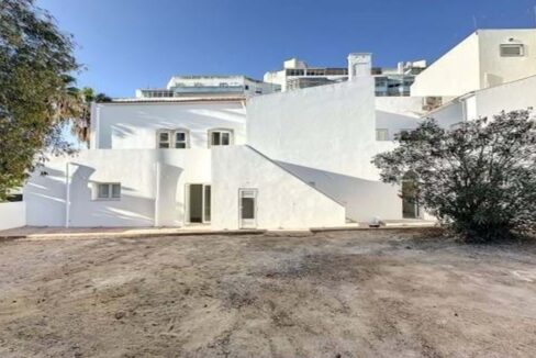 3 Bed Renovated Townhouse For Sale In Portimao Algarve