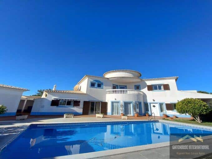 3-sengs villa med dobbeltgarage på Golf Santo Antonio West Algarve 44