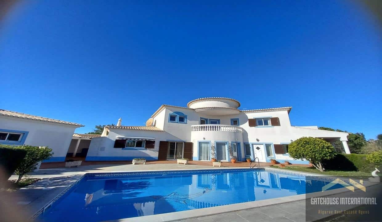 3 Bed Villa With Double Garage On Golf Santo Antonio West Algarve 44
