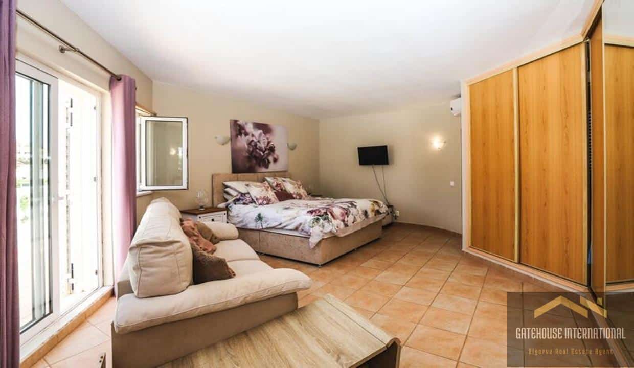 4 Bed Villa With Pool In Praia da Luz Algarve43