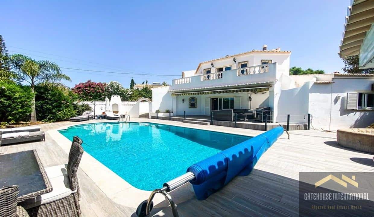 4 Bed Villa With Pool In Praia da Luz Algarve8