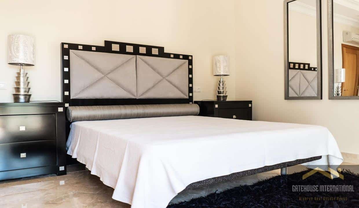 Luxury 4 Bed Villa In The Village Near Vale do Lobo Algarve98