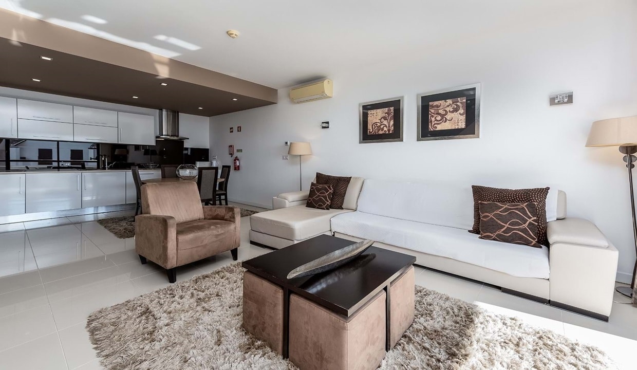 Sea View 2 Bed Luxury Apartment In Porto do Mos Lagos Algarve 3