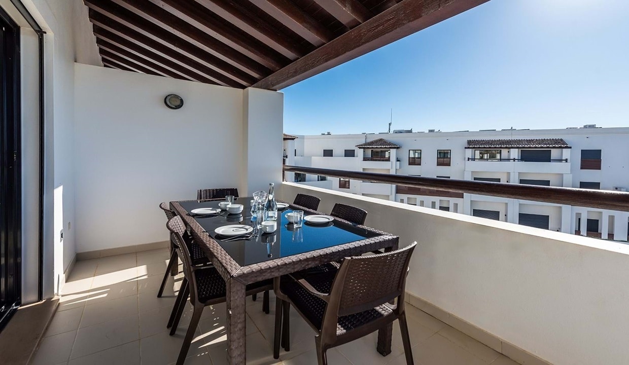 Sea View 2 Bed Luxury Apartment In Porto do Mos Lagos Algarve 7